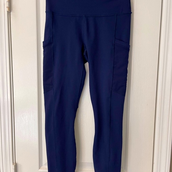 44 Fabletics Powerhold Leggings - Picture 2 of 8